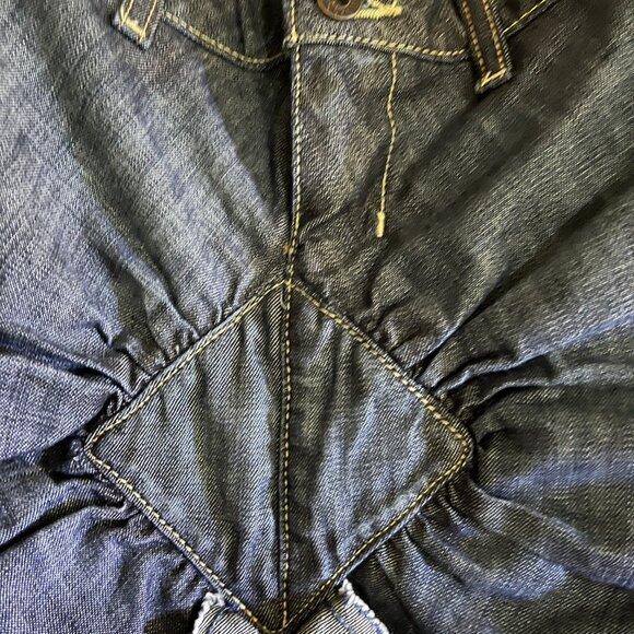 BNWT GUESS ruffle denim skirt (28) - Picture 7 of 9